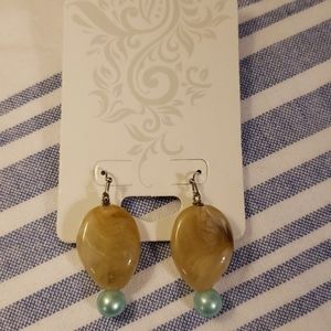 Dangle earrings
